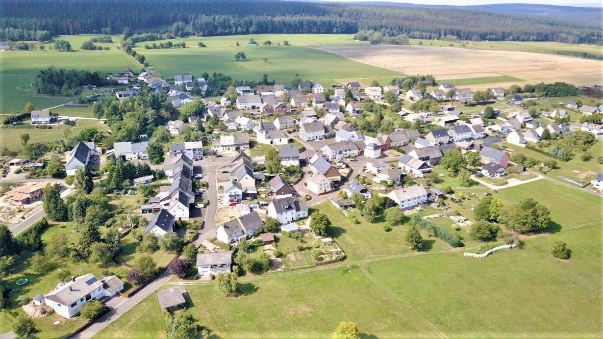 Öffentliche Bekanntmachung Straßen und Gehwege